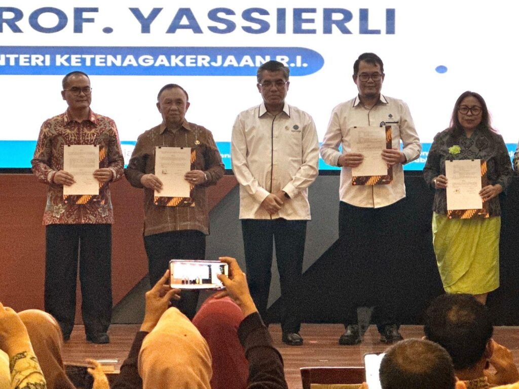 Tingkatkan Kebekerjaan Lulusan SMK, Kemendikdasmen dan Kemenaker Kolaborasi Optimalisasi Bursa Kerja Khusus